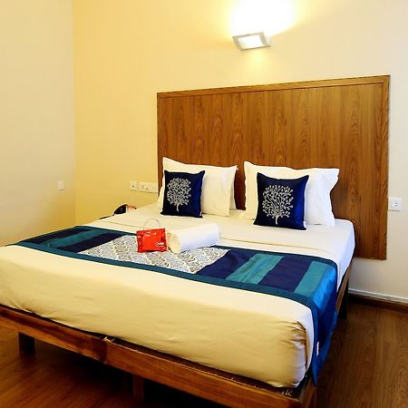 Oyo 2887 Hotel Sn International Kumily Екстериор снимка